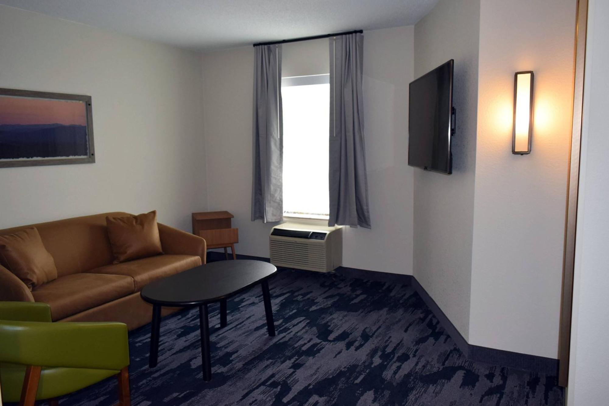 Fairfield By Marriott Youngstown/Austintown Exterior photo