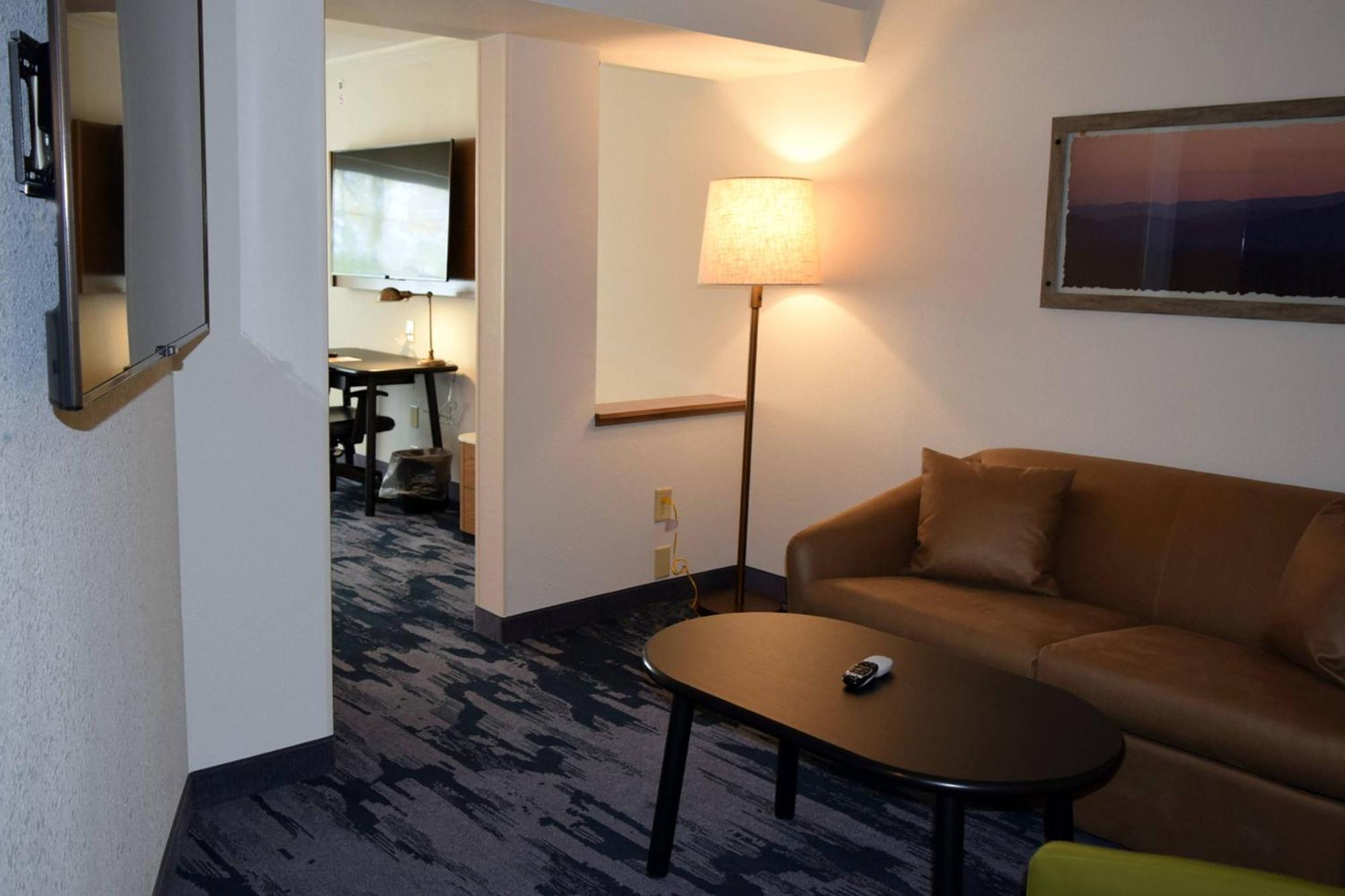 Fairfield By Marriott Youngstown/Austintown Exterior photo